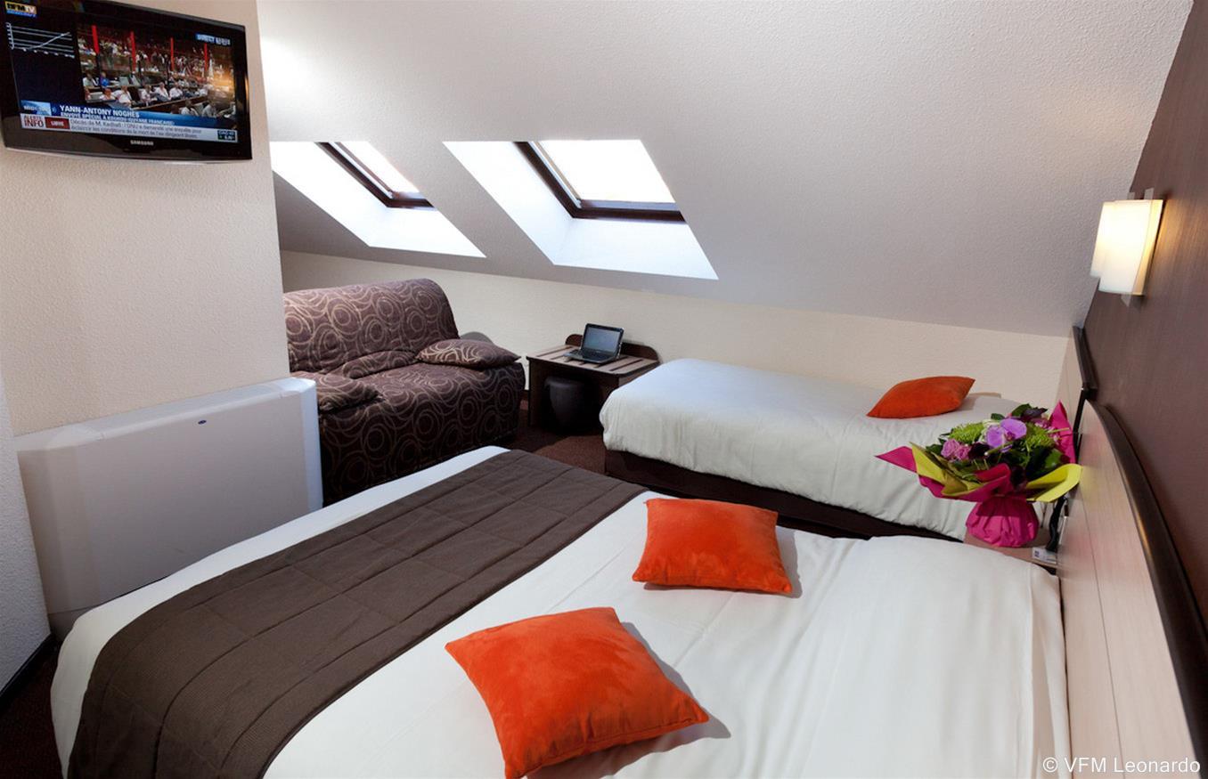 Kyriad Niort-Espace Mendesfrance Экстерьер фото