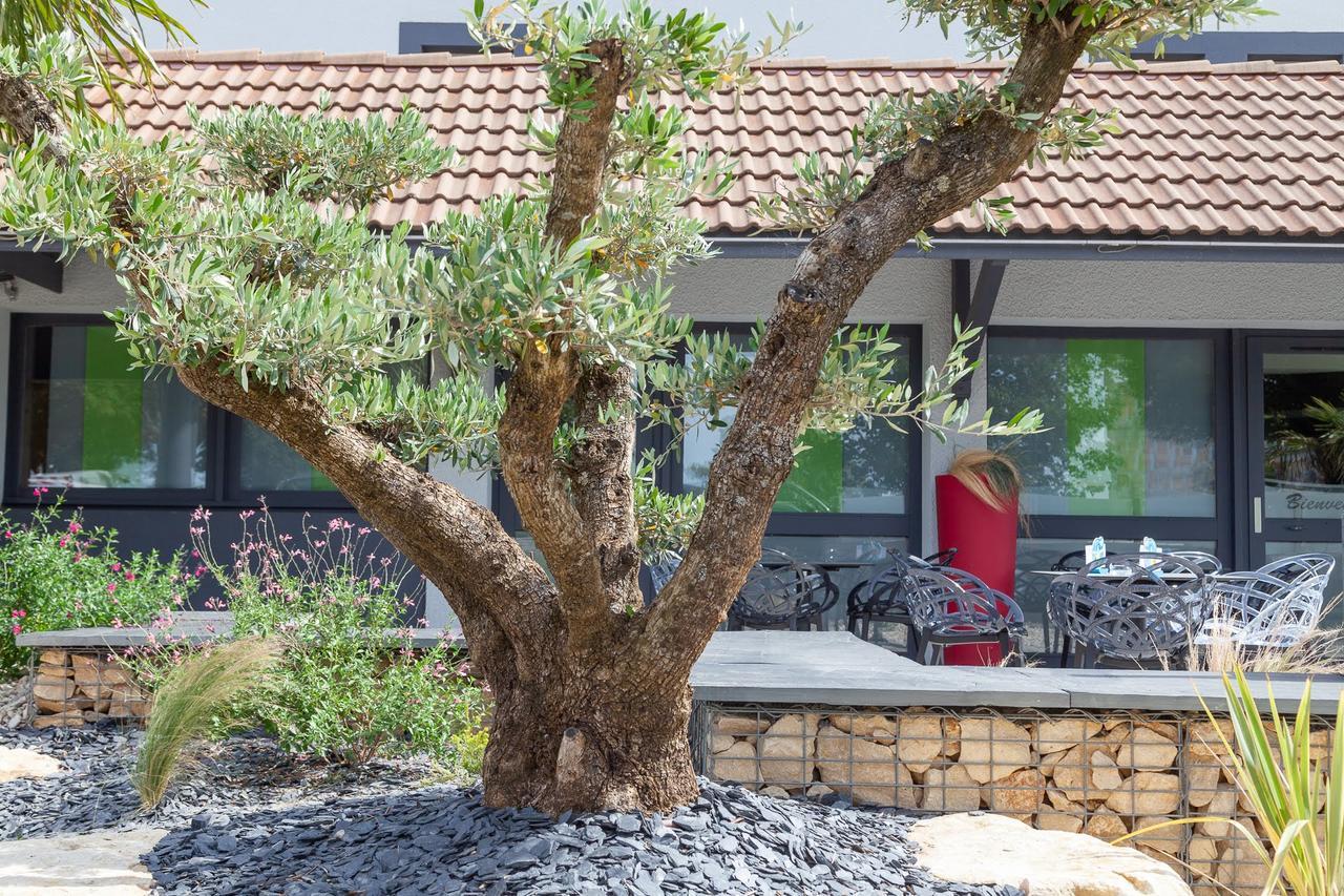 Kyriad Niort-Espace Mendesfrance Экстерьер фото